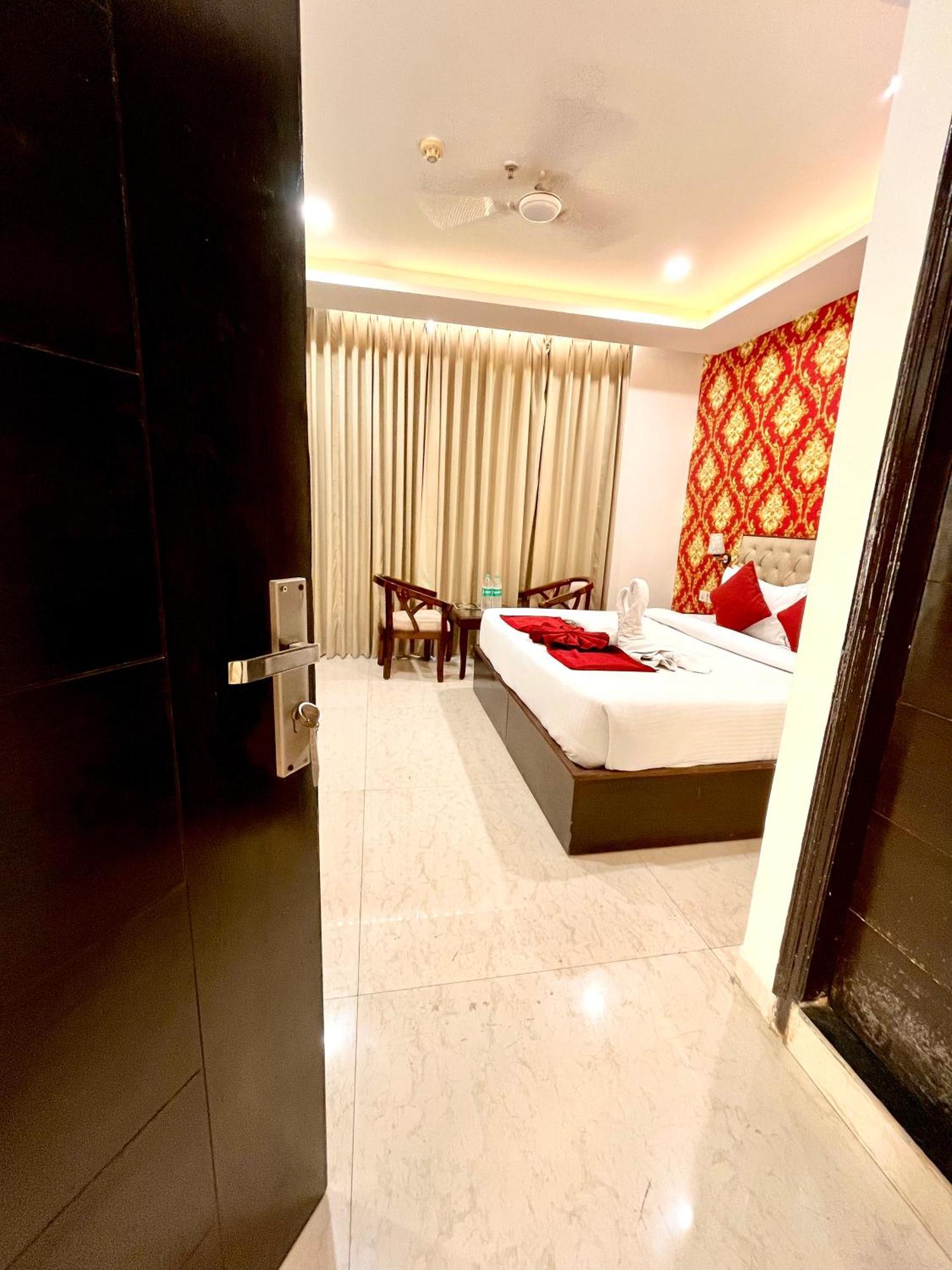 Hotel Northview Park By Lycoris !! Top Rated & Most Awarded Property In Tricity Zirakpur 외부 사진